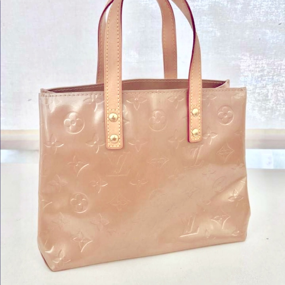 Louis Vuitton Reade